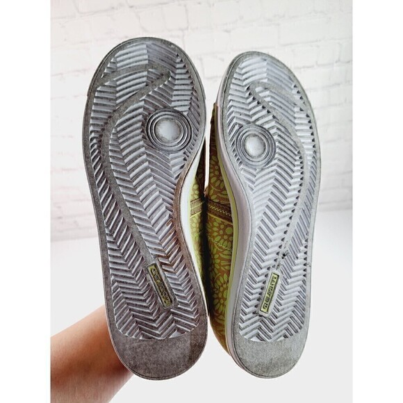 Lands End Canvas Shoes Sneakers Lime Green Citrus Floral Women's Size 8 B - Picture 8 of 8